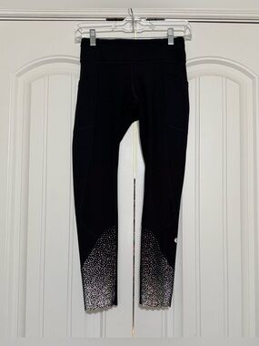 Lululemon Tight Stuff Tight II 25" Black Size 4